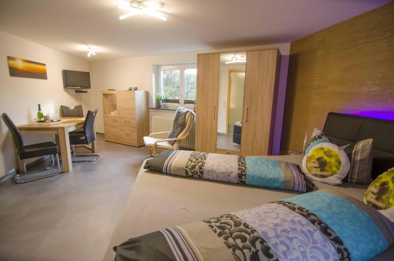 Haus Bienen Bed & Breakfast Ihringen Ngoại thất bức ảnh